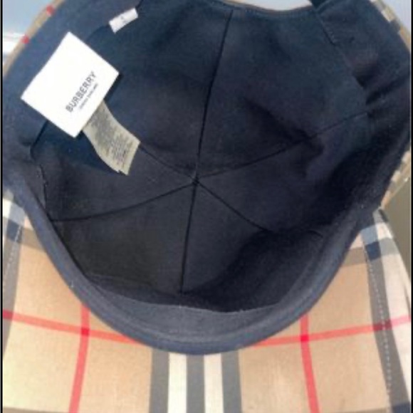 Burberry hat - Picture 3 of 4